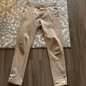 Zara khaki stretch - slim fit pants. In great condition and super comfortable